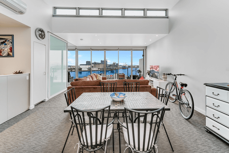 703/4 Honeysuckle Drive, Newcastle, NSW 2300