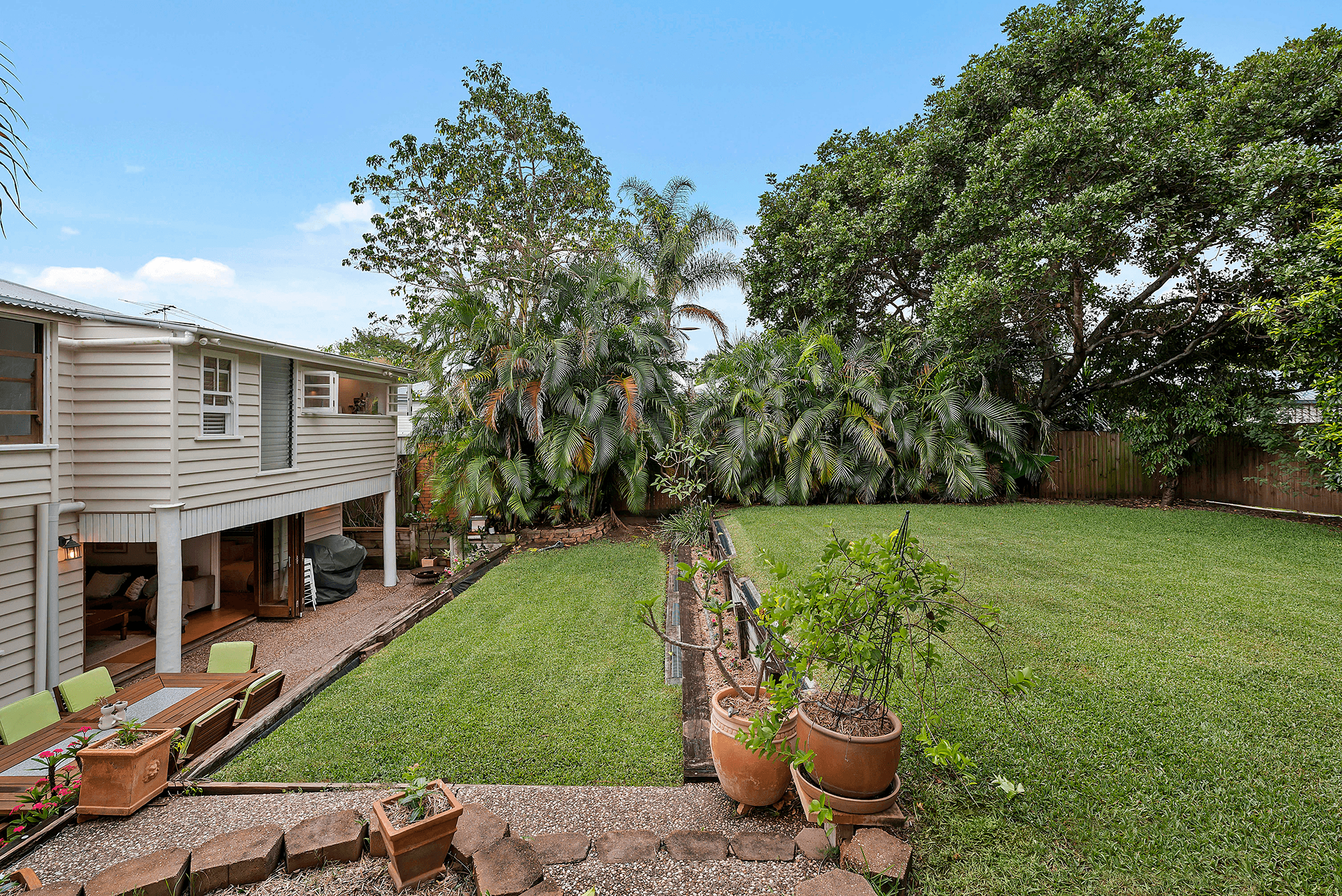 10 Mcivor Street, ANNERLEY, QLD 4103