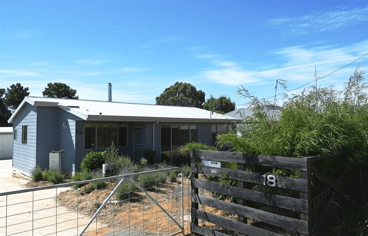 18 Crowther Street, Beaconsfield, TAS 7270