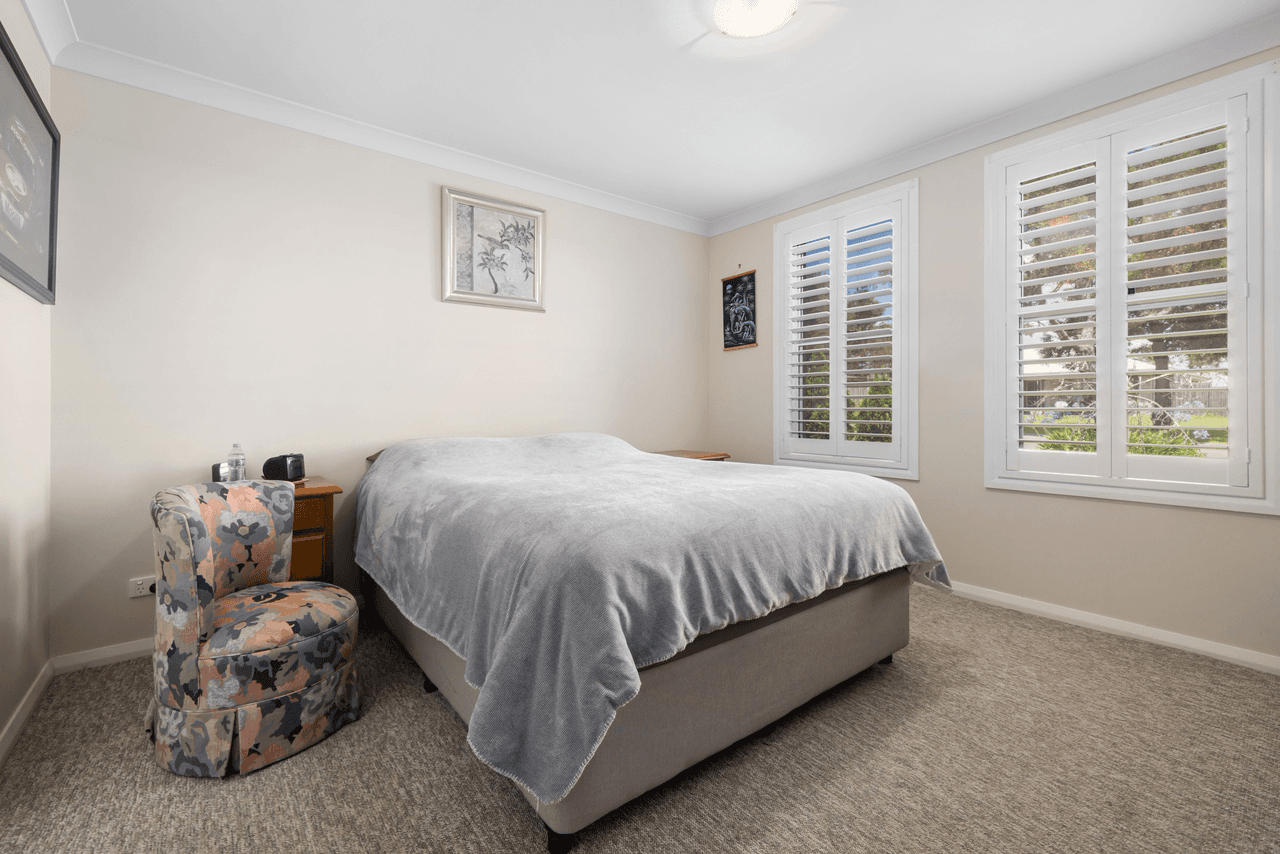 17 Eliza Power Drive, MARULAN, NSW 2579