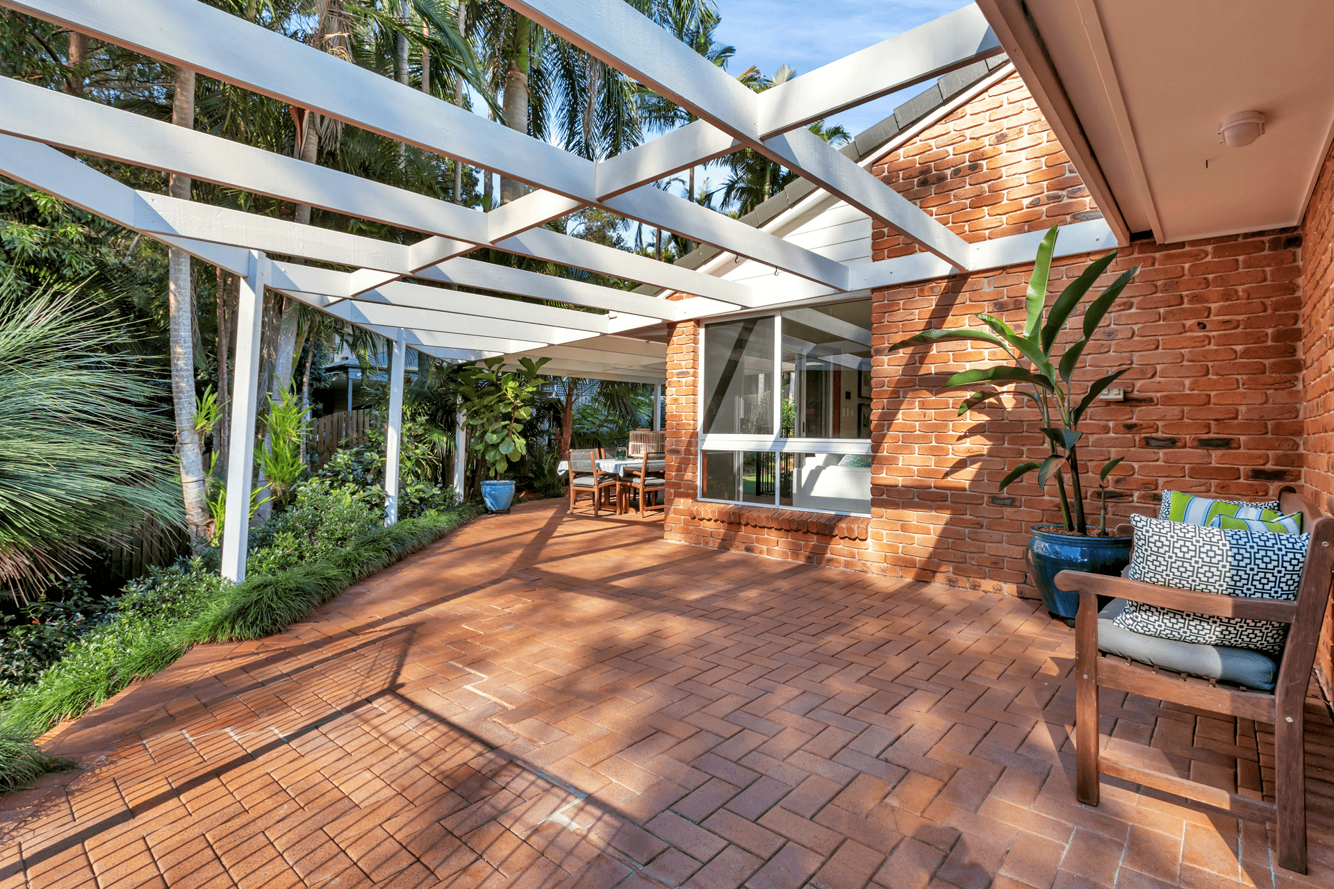 24 Peebles Place, CHAPEL HILL, QLD 4069