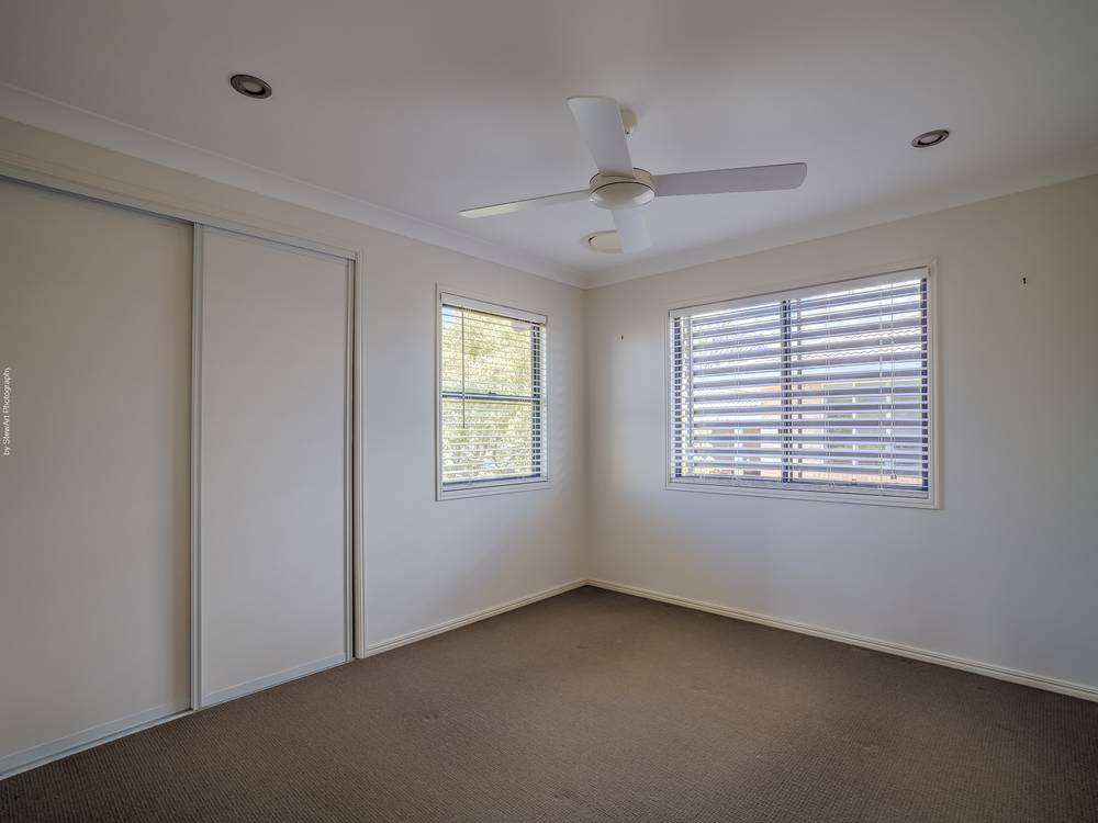 33 Talasea Drive, KAWUNGAN, QLD 4655