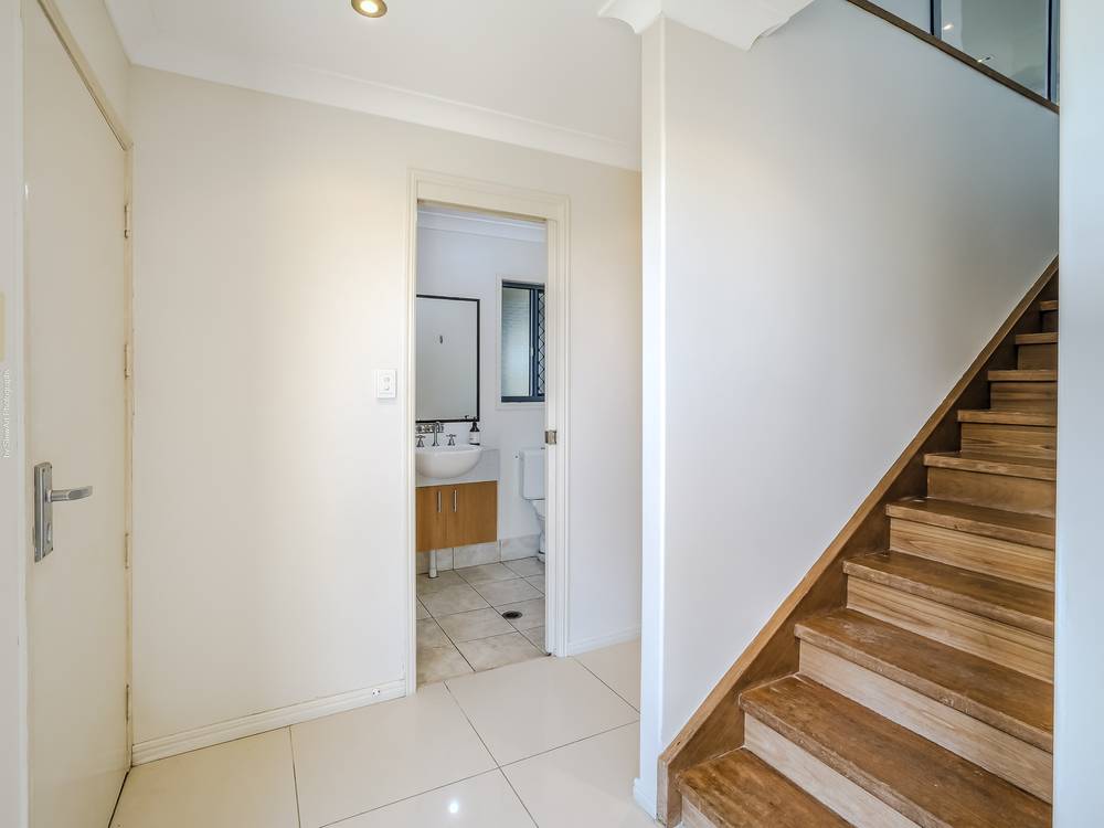 33 Talasea Drive, KAWUNGAN, QLD 4655
