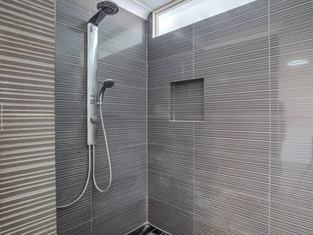 33 Talasea Drive, KAWUNGAN, QLD 4655
