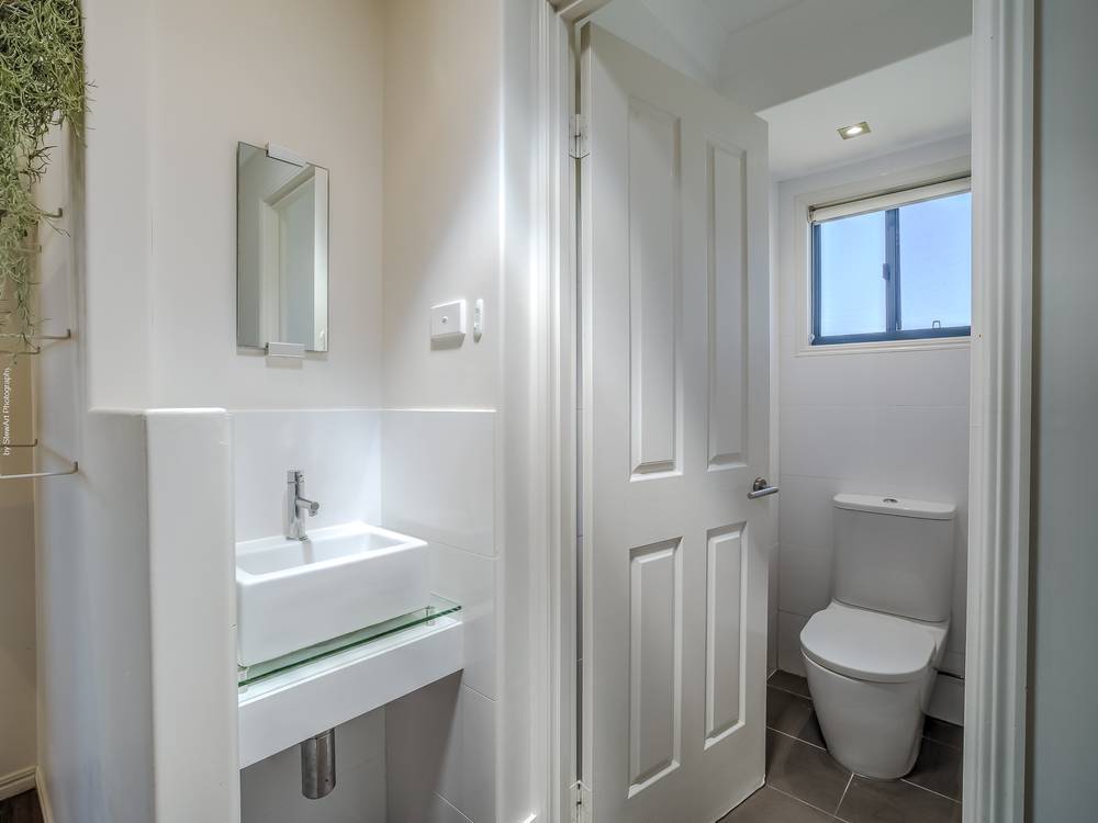 33 Talasea Drive, KAWUNGAN, QLD 4655