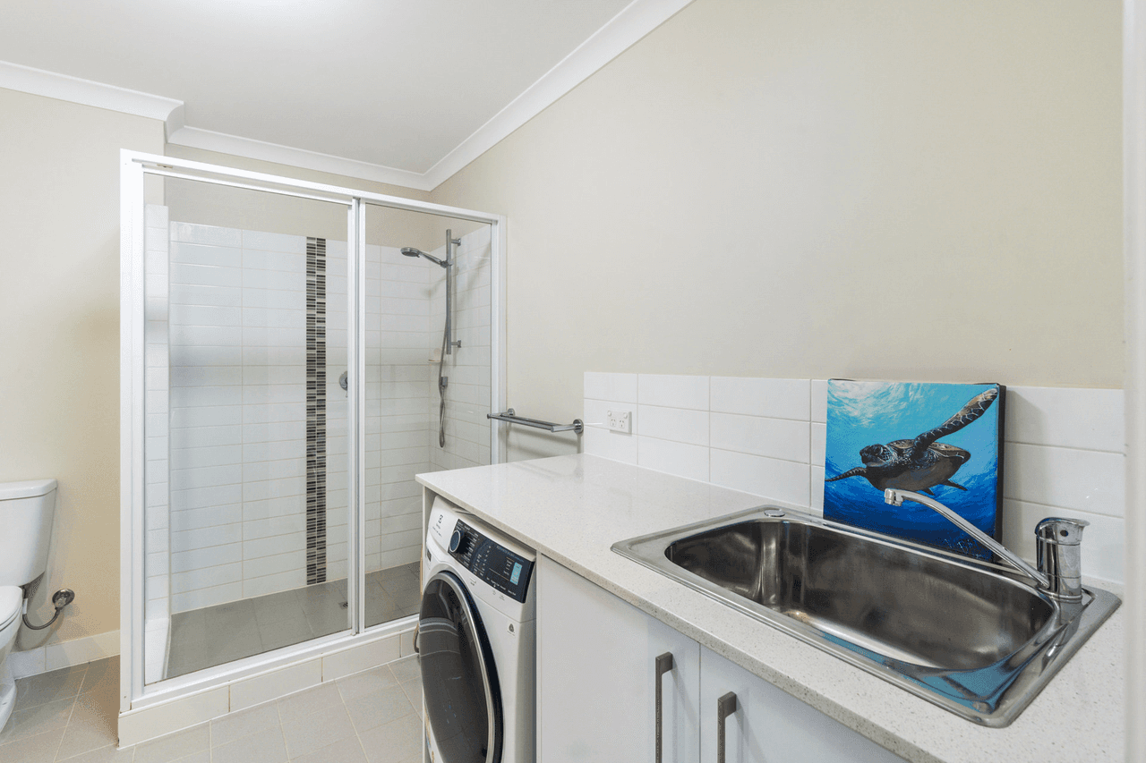 501/21 Malata Crescent, SUCCESS, WA 6164