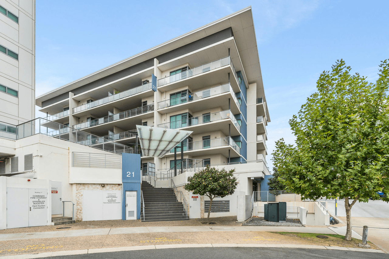 501/21 Malata Crescent, SUCCESS, WA 6164