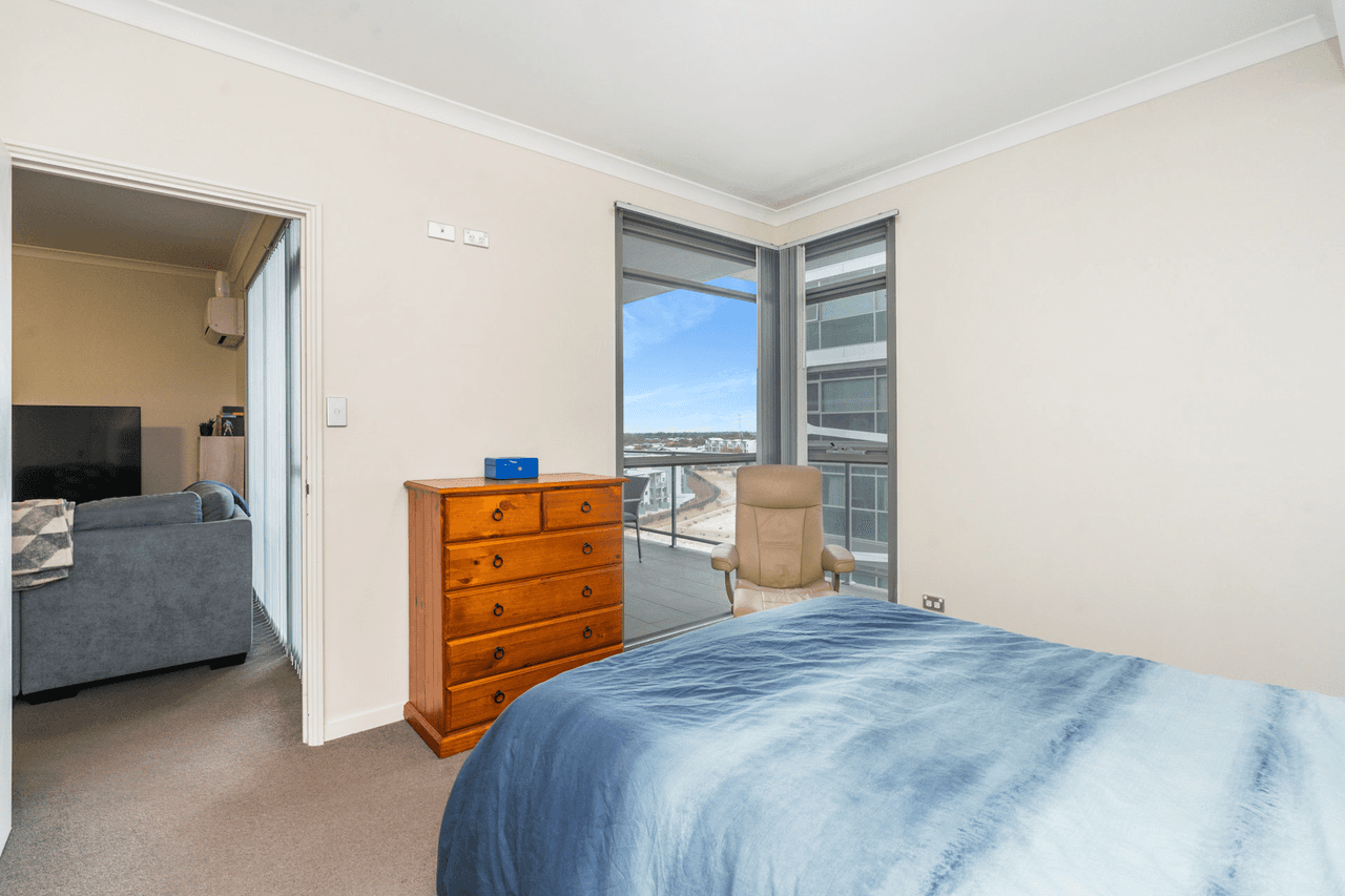 501/21 Malata Crescent, SUCCESS, WA 6164