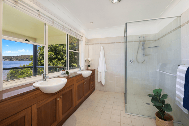 196A Booker Bay Road, Booker Bay, NSW 2257