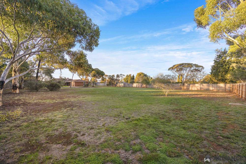 151 Brooklyn Road, Brookfield, VIC 3338