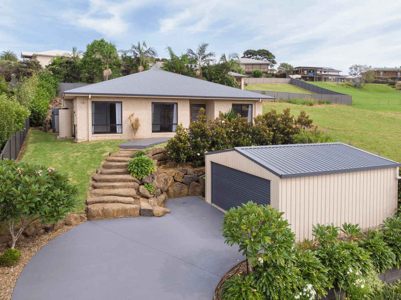 9 Schurr Drive, GOONELLABAH, NSW 2480