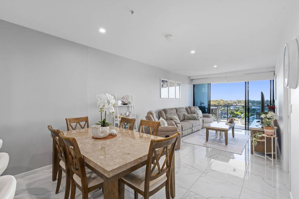 4604/5 Harbour Side Court, BIGGERA WATERS, QLD 4216