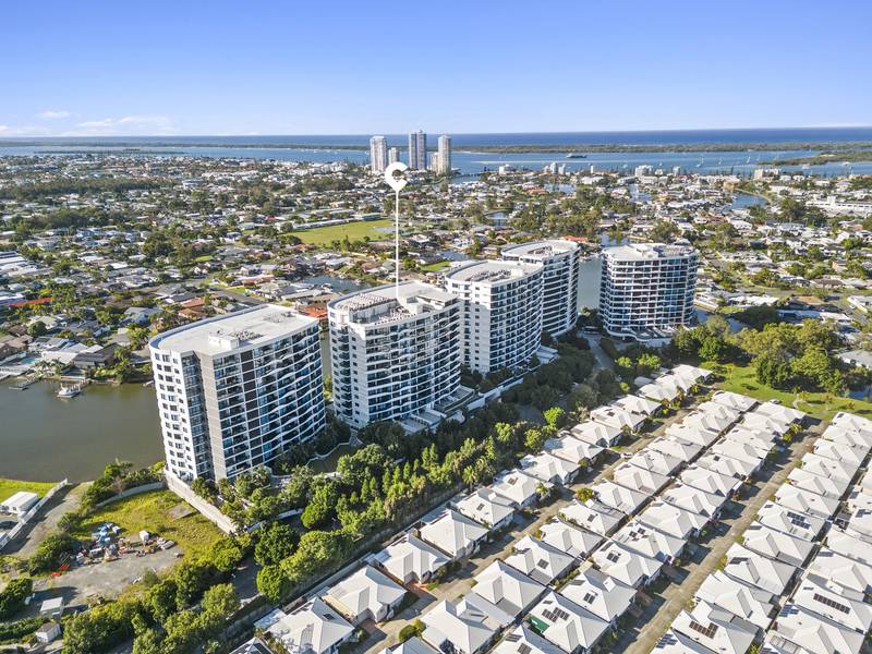 4604/5 Harbour Side Court, BIGGERA WATERS, QLD 4216