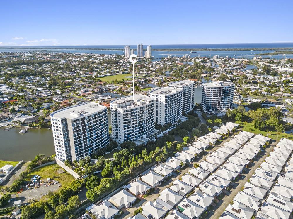 4604/5 Harbour Side Court, BIGGERA WATERS, QLD 4216
