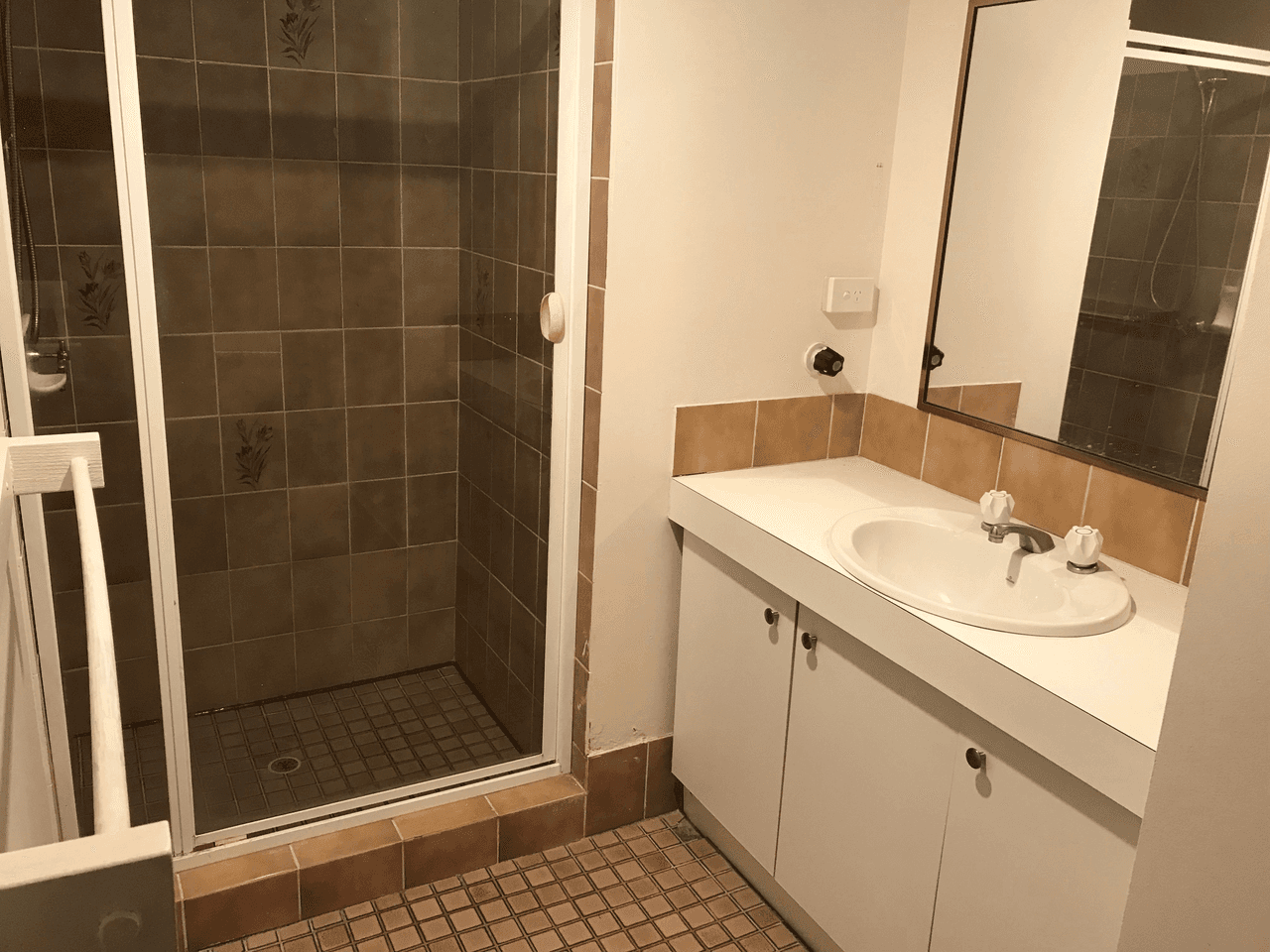 13/21 Huth Street, LABRADOR, QLD 4215