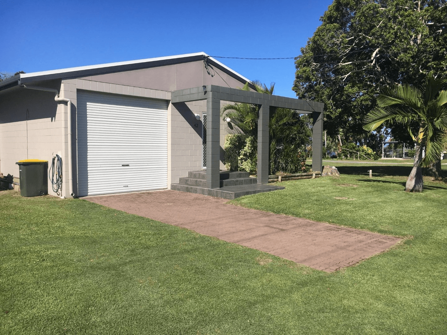 42 Baxter Avenue, 'Brisk Bay', BOWEN, QLD 4805