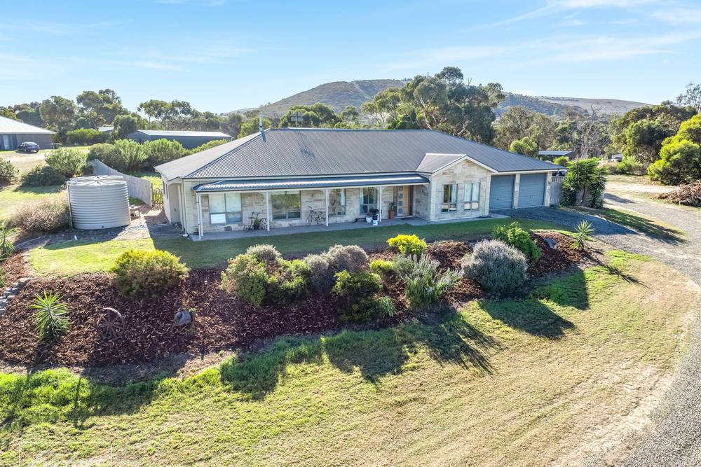 14 Stirling Court, Hindmarsh Valley, SA 5211