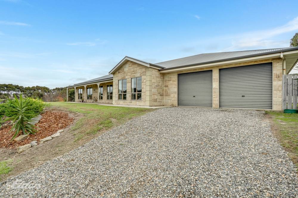 14 Stirling Court, Hindmarsh Valley, SA 5211