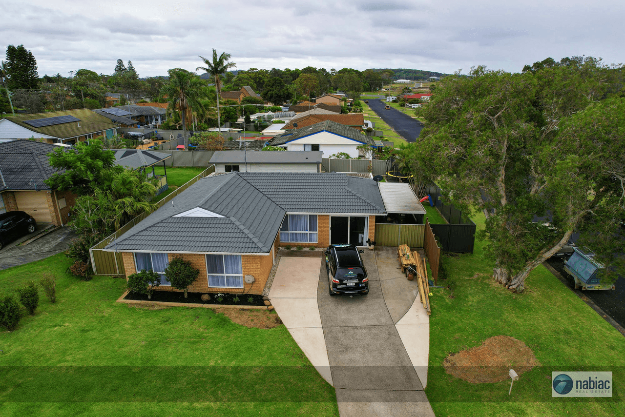 34 Hawaii Ave, Forster, NSW 2428