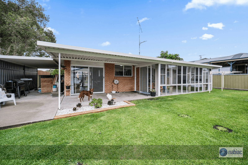 34 Hawaii Ave, Forster, NSW 2428