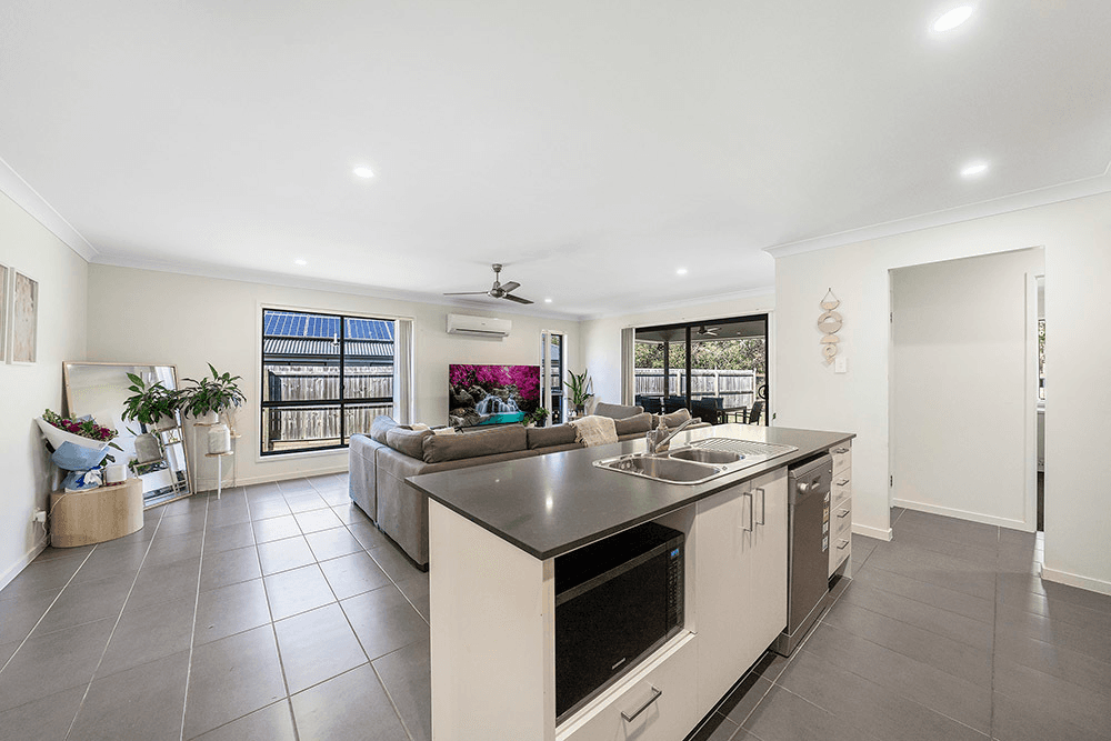 9 Boyne Close, Holmview, QLD 4207