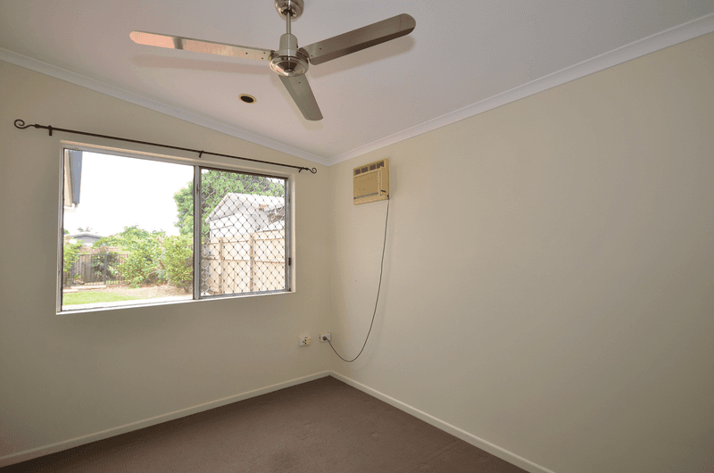 8 Lady Penrhyn Close, Bentley Park, QLD 4869