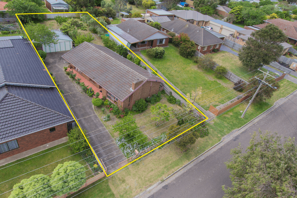 28 Walpole Avenue, Rosebud, VIC 3939