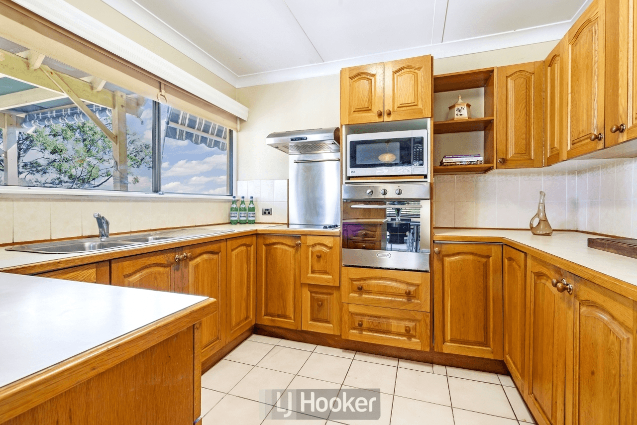 36 Alkrington Avenue, FISHING POINT, NSW 2283