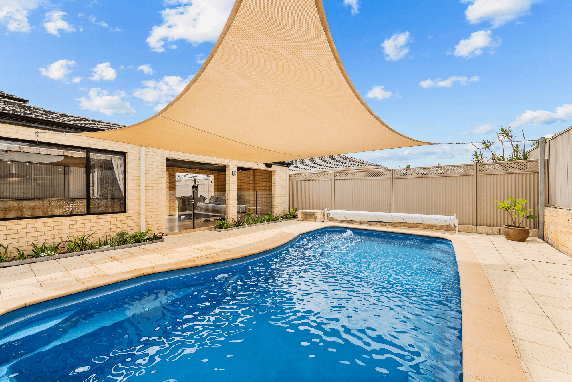 8 Millstream Drive, SOUTHERN RIVER, WA 6110