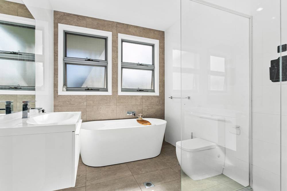 32 Elizabeth Circuit, FLINDERS, NSW 2529