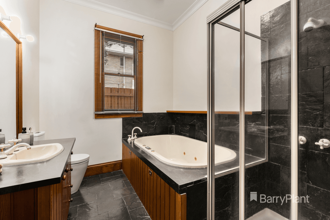 4 Inlet Street, Aspendale, VIC 3195