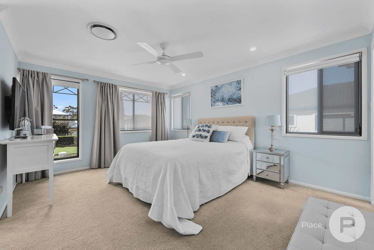 48 Sunset Place, Carindale, QLD 4152