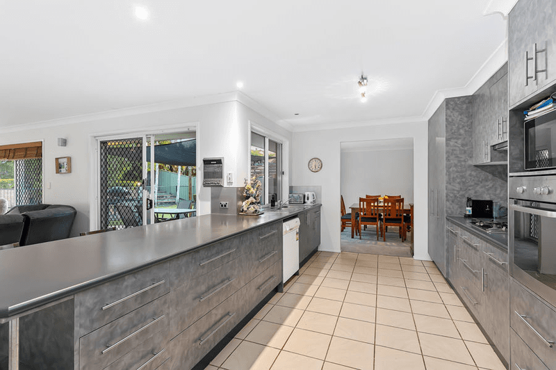 5 Oleander Place, ROBINA, QLD 4226