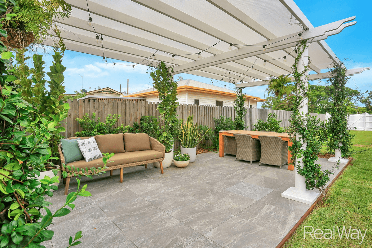 1 Lamb Street, Walkervale, QLD 4670