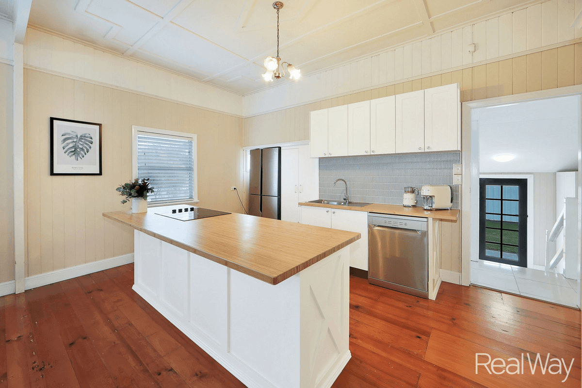 1 Lamb Street, Walkervale, QLD 4670