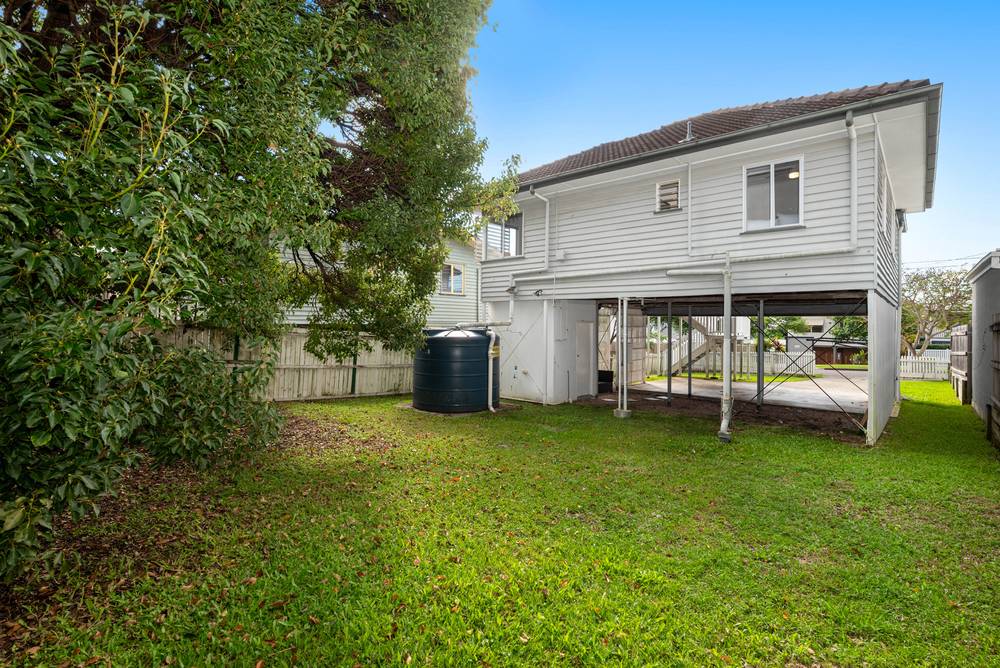 107 Dahlia Street, CANNON HILL, QLD 4170