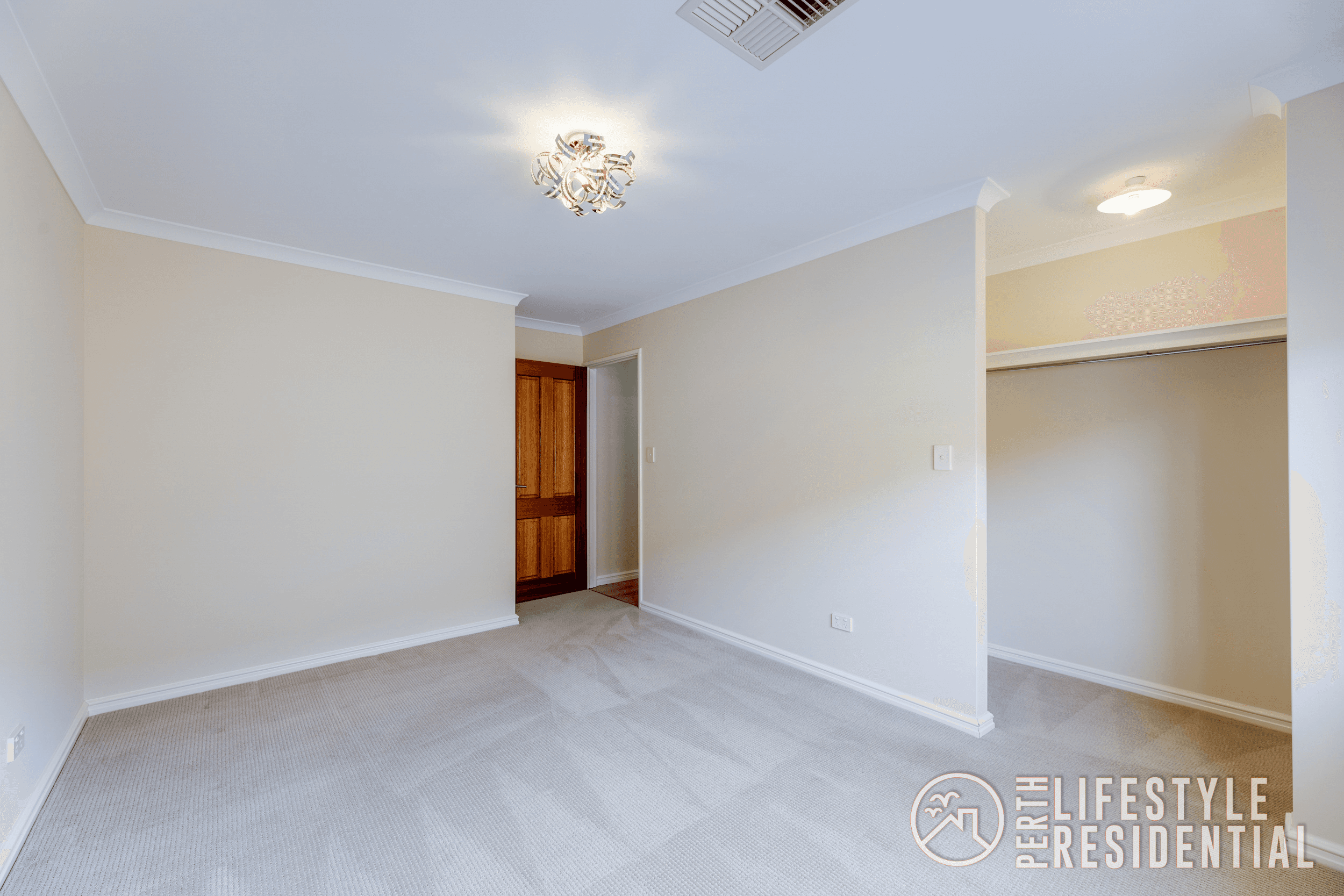 40 Bulburin Parade, YANCHEP, WA 6035