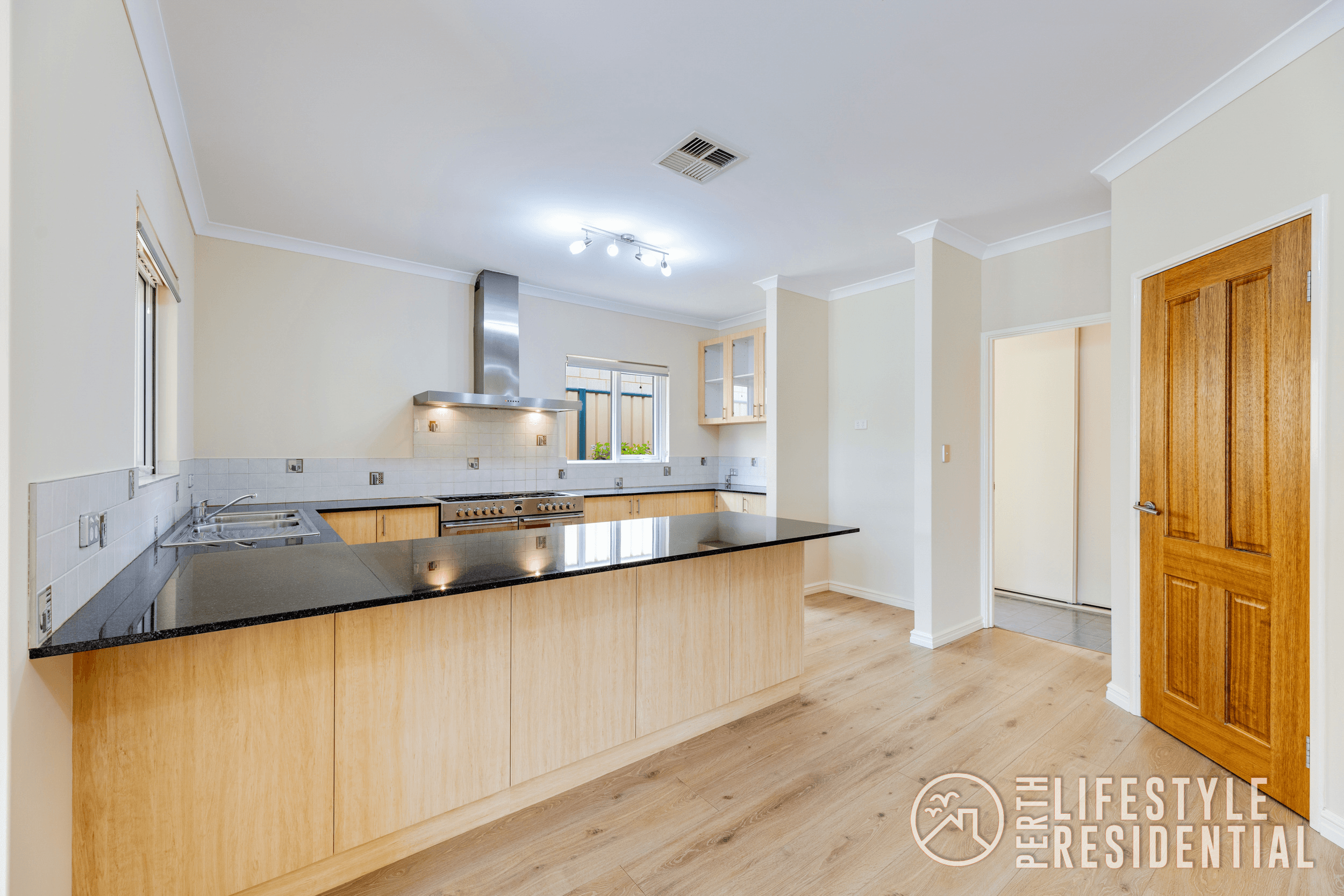 40 Bulburin Parade, YANCHEP, WA 6035