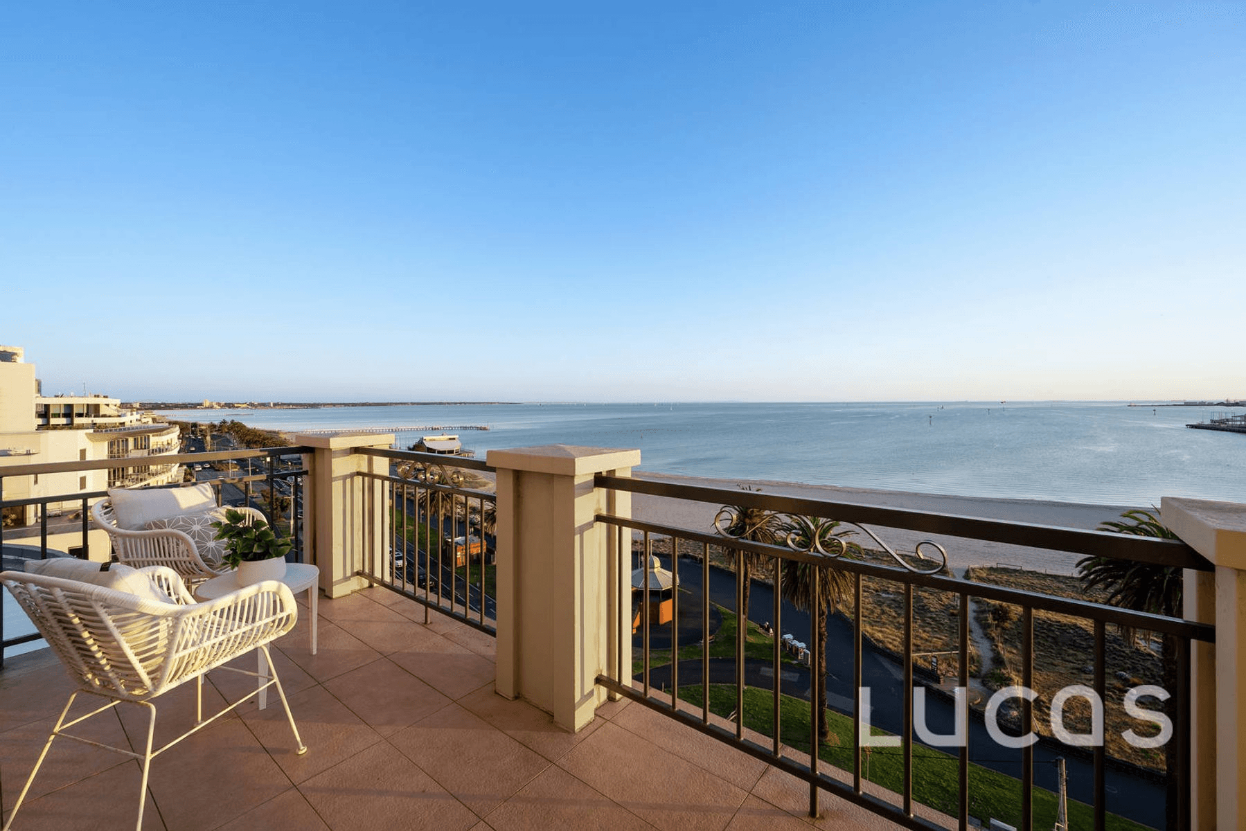 802/89 Beach Street, PORT MELBOURNE, VIC 3207