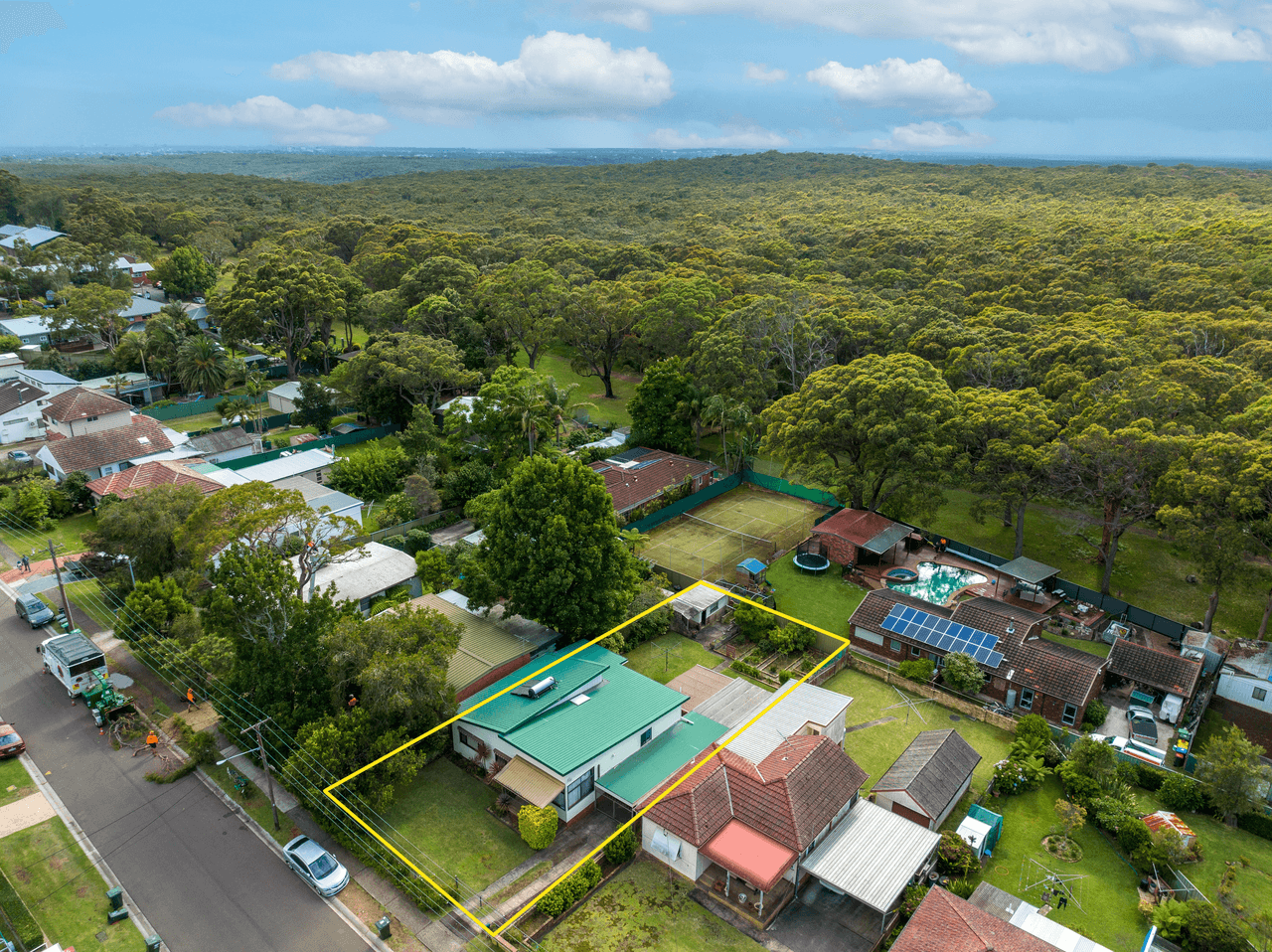 64 Parklands Avenue, HEATHCOTE, NSW 2233