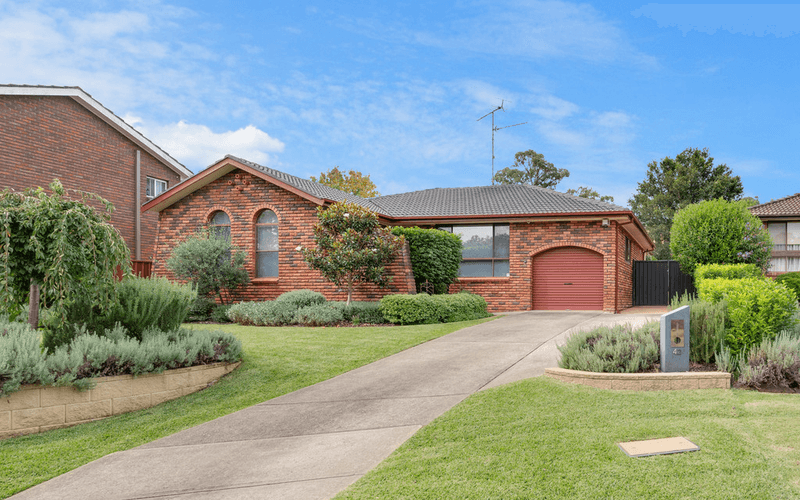 42 Endeavour Street, RUSE, NSW 2560