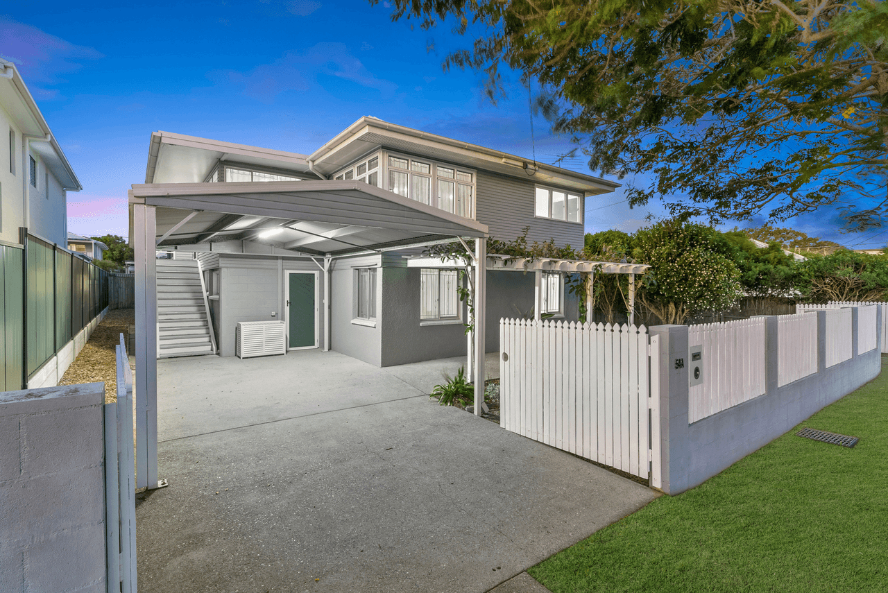 54a Arthur Street, WOODY POINT, QLD 4019