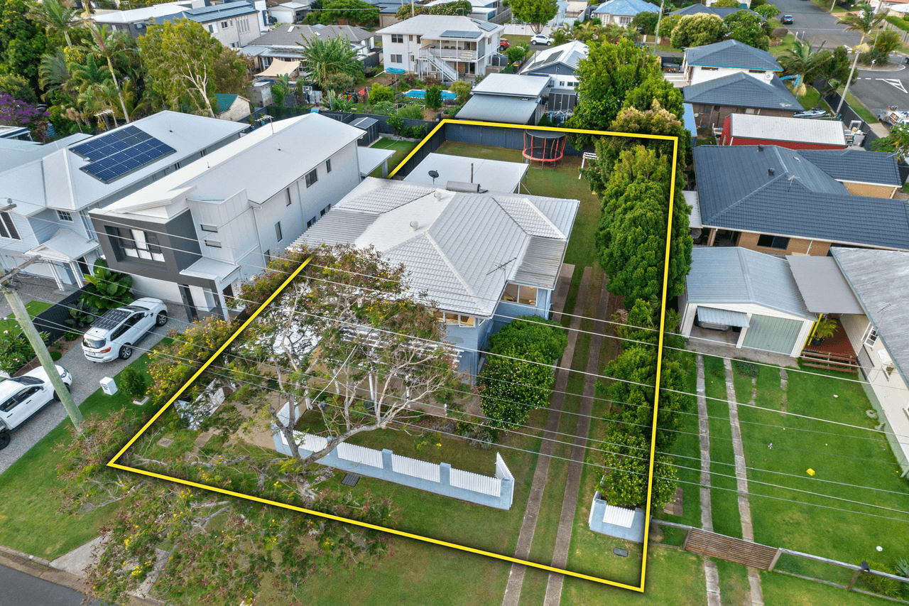 54a Arthur Street, WOODY POINT, QLD 4019