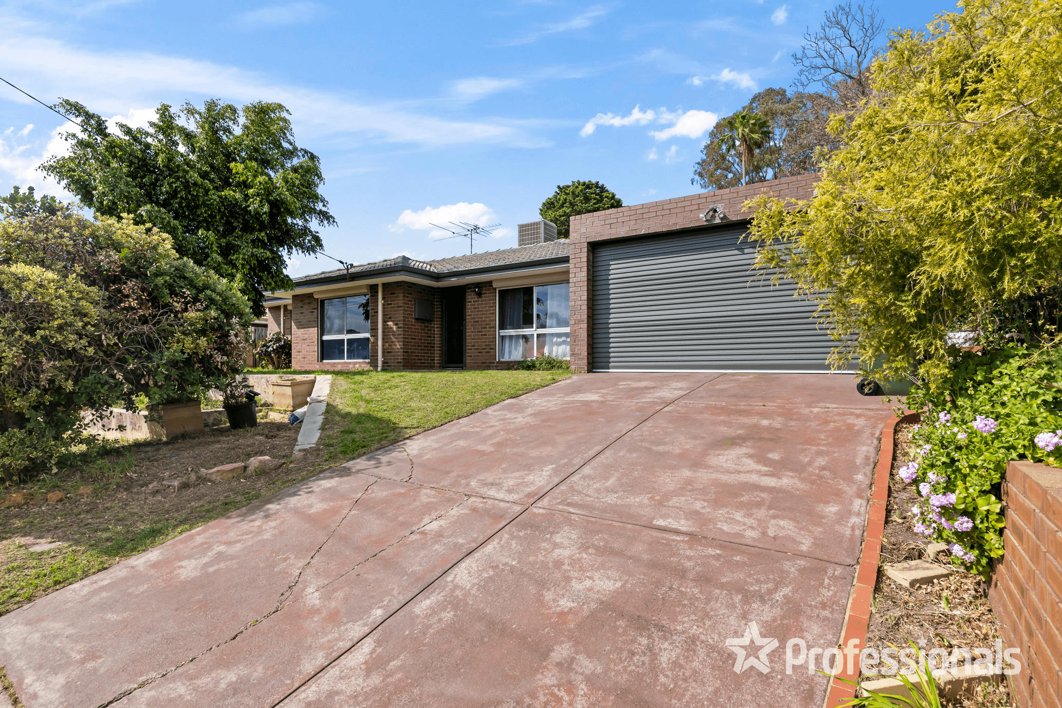 64 Gabell Way, KOONDOOLA, WA 6064