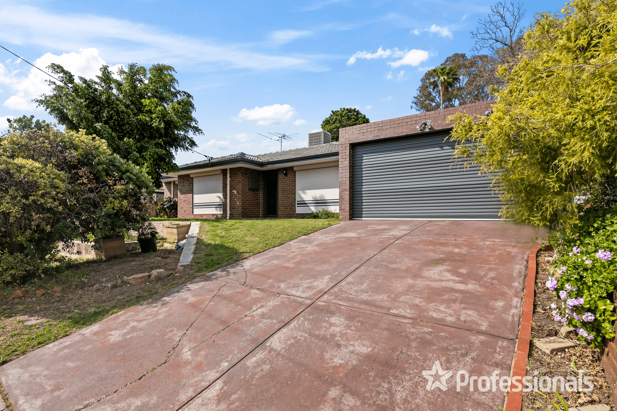 64 Gabell Way, KOONDOOLA, WA 6064