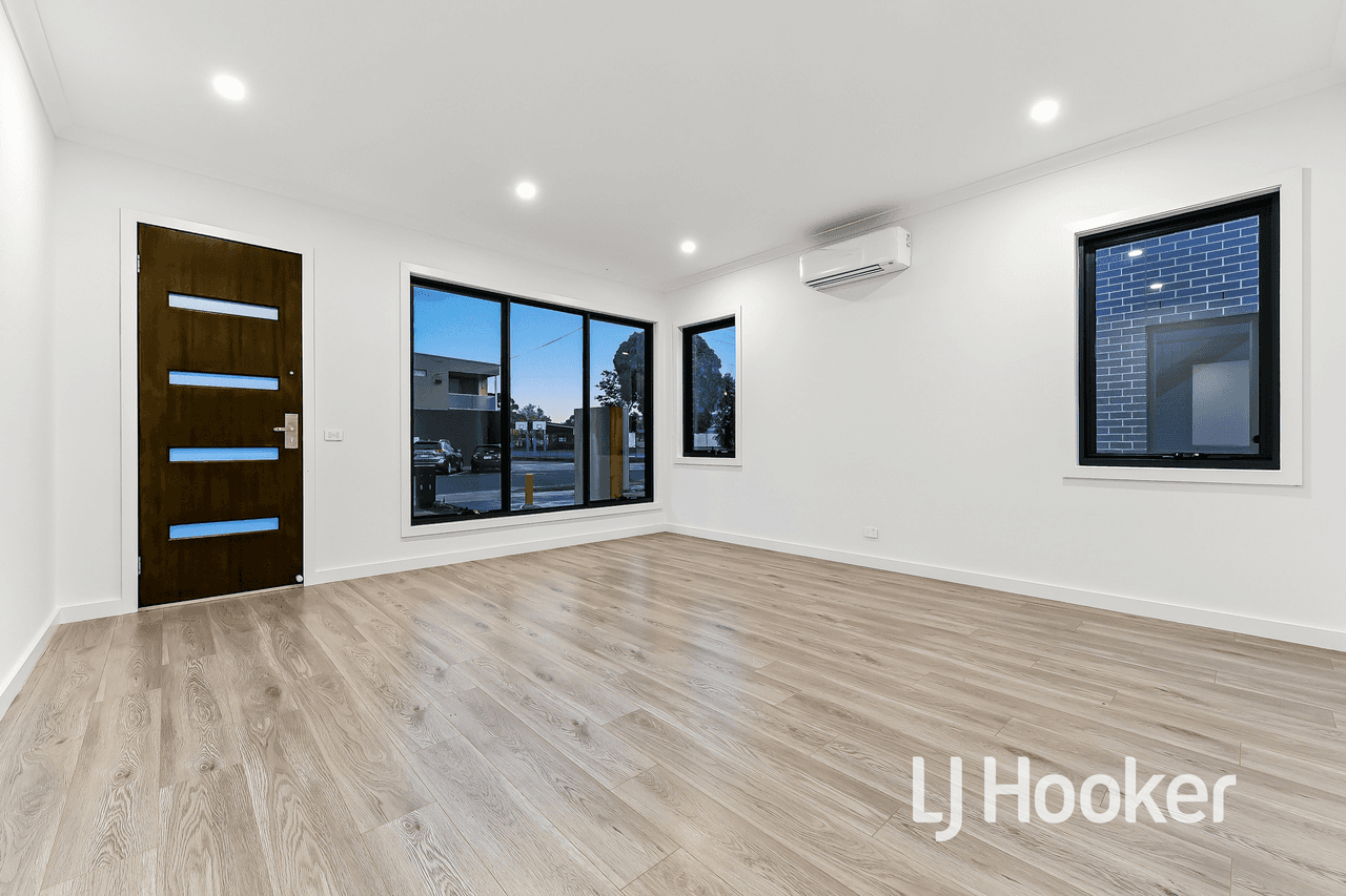 1/10-12 Holly Avenue, DANDENONG NORTH, VIC 3175