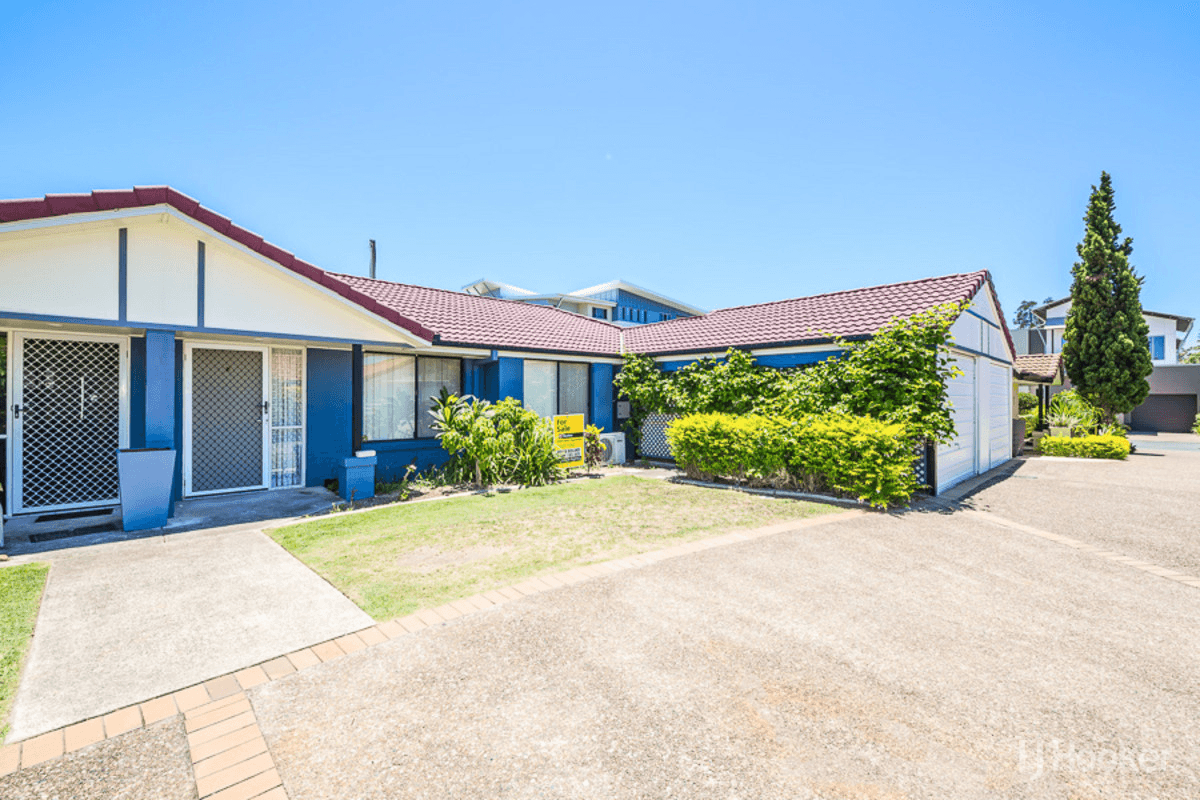 2 Seabreeze Court, Spinnaker Drive, SANDSTONE POINT, QLD 4511