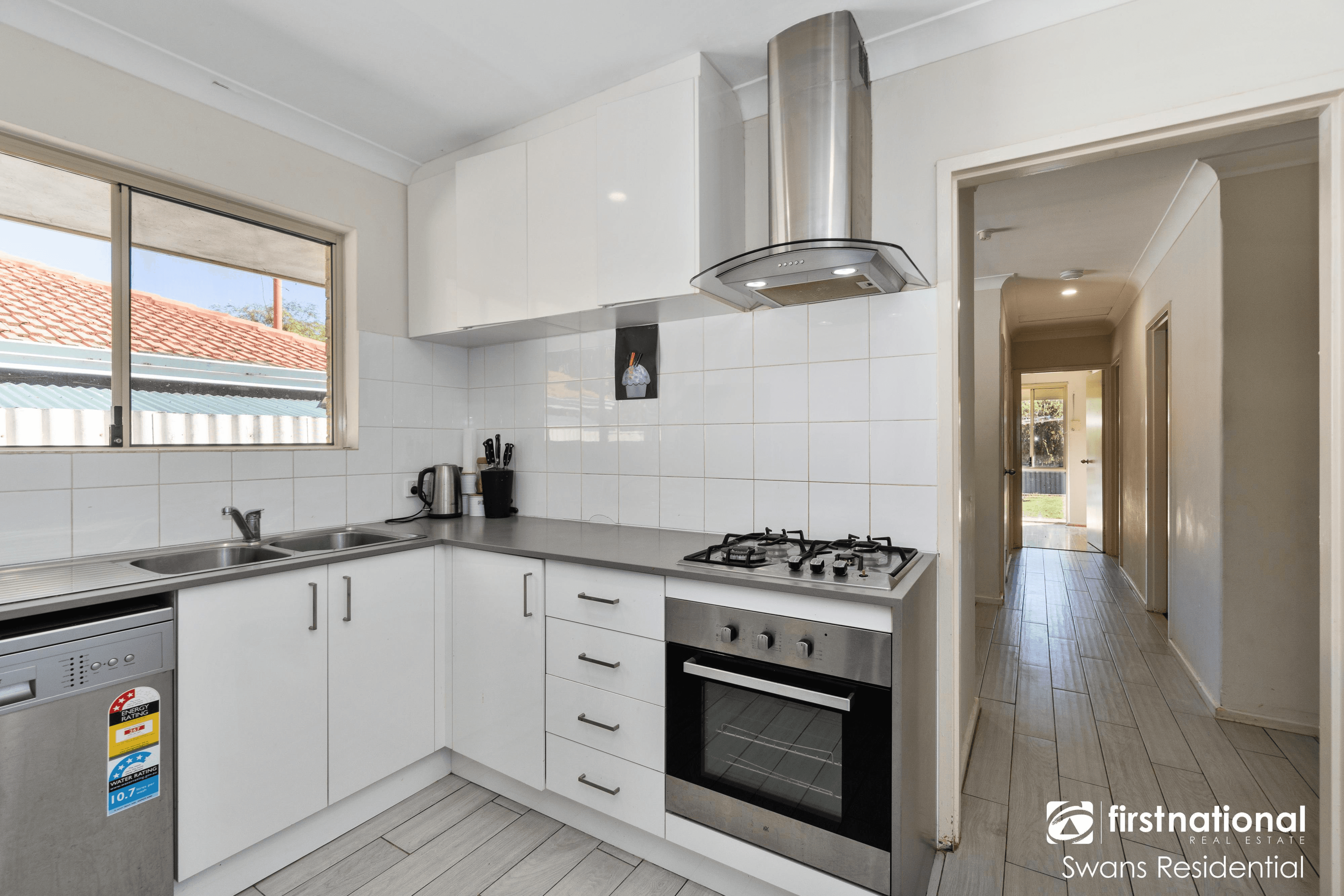 17 Lalina Way, WANNEROO, WA 6065