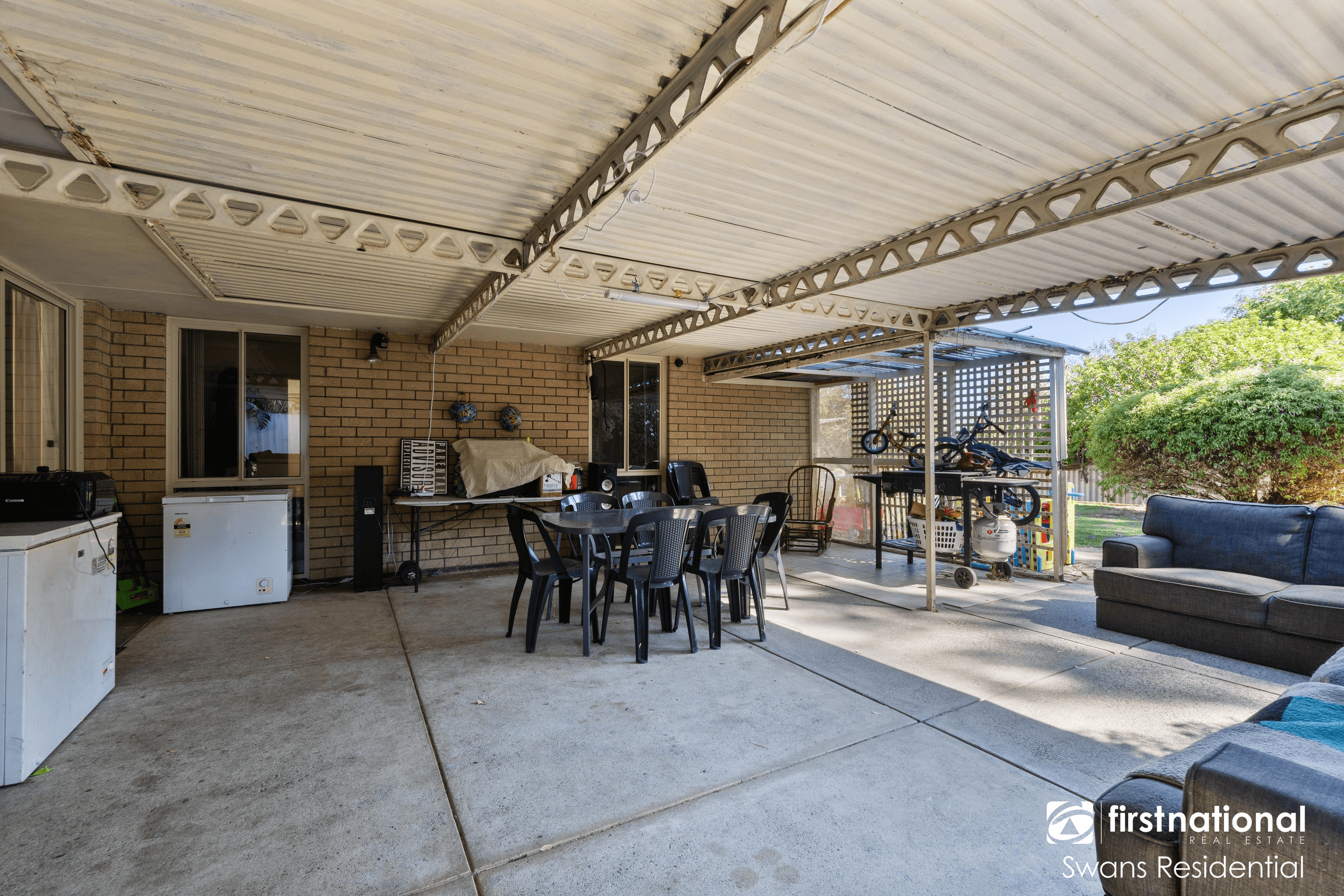 17 Lalina Way, WANNEROO, WA 6065