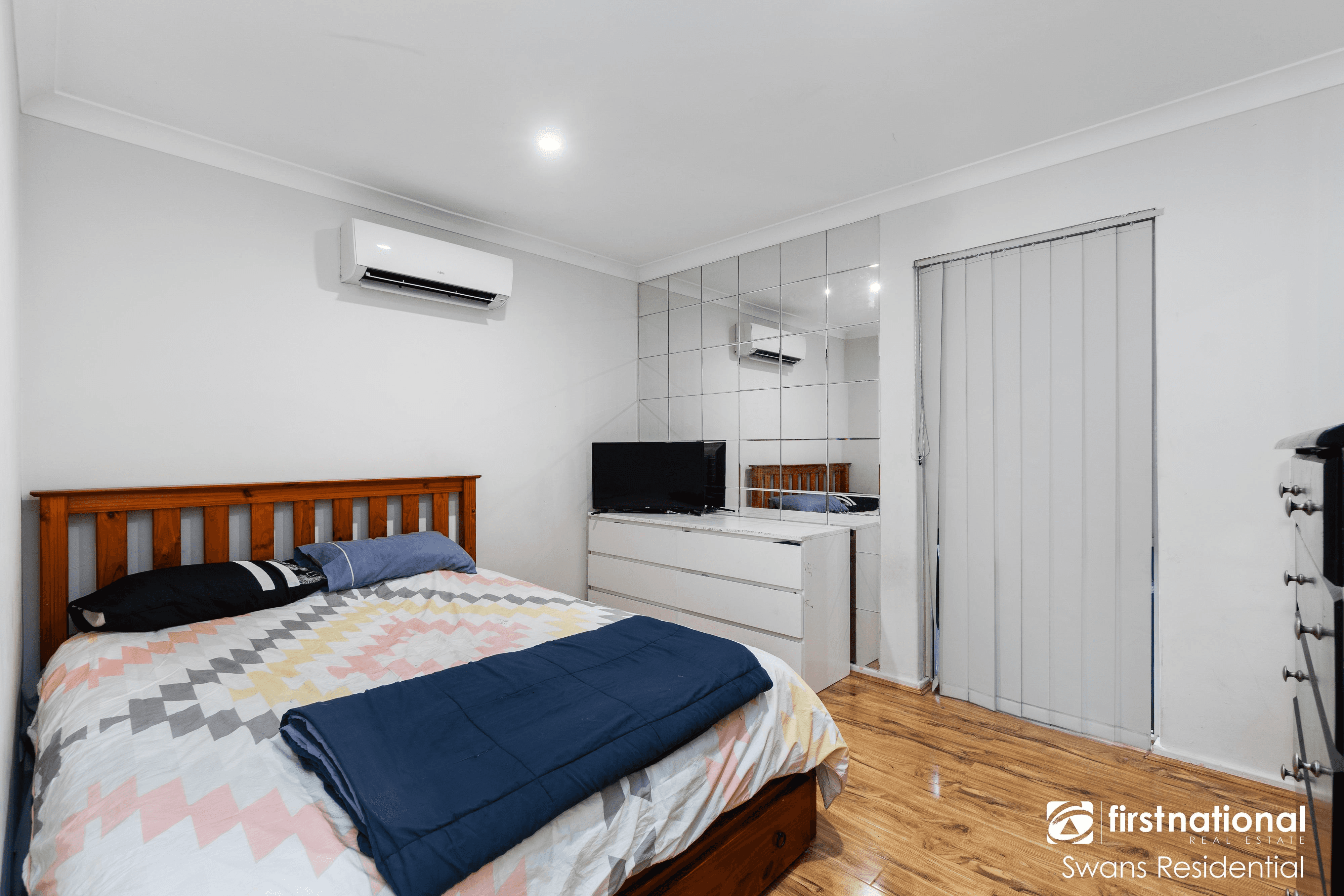 17 Lalina Way, WANNEROO, WA 6065
